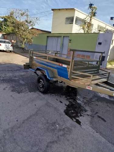 Carretinha padrão com molas de camionete 1500 kl