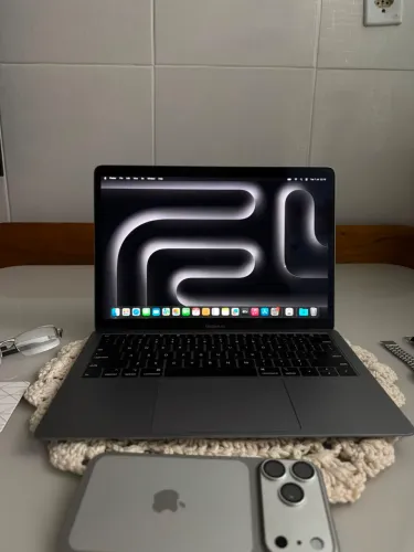 MacBook Air 16 RAM e 512GB