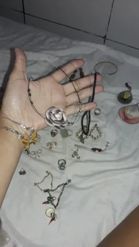 Lote de Bijuterias femininas R$40 reais