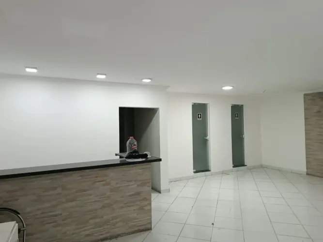 Salas comerciais com aproximadamente 250 metros quadrados em Itaim Paulista - São Paulo - 