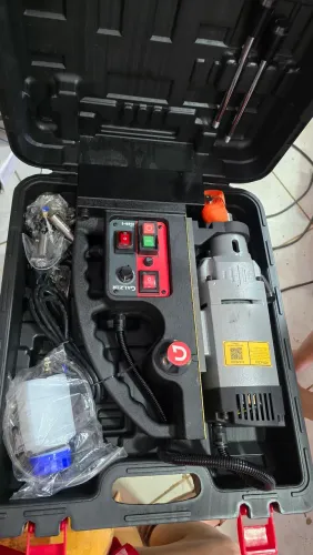 FURADEIRA COM BASE MAGNÉTICA<br><br>N45-1