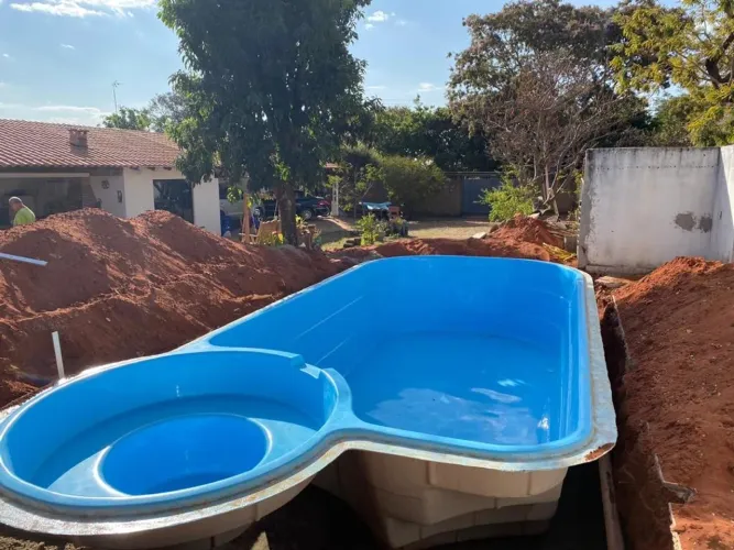 Piscina de fibra 8.50 x 3.70