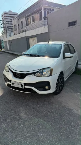 Toyota Etios Platinum Sed. 1.5 Flex 16V 4P Aut. 2017