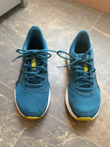 USADO Tênis Asics masculino tamanho 39
