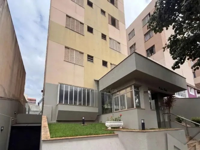 Apartamento à Venda no Edifício Porto Feliz, no Centro de Londrina
