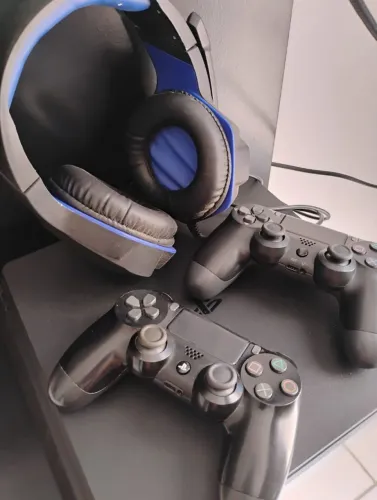 PS4 SLIM 1 TB