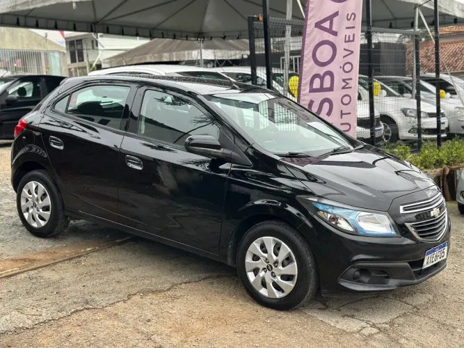 Chevrolet Onix Hatch LT 1.4 8V Flex Power Mec. 4P 2013