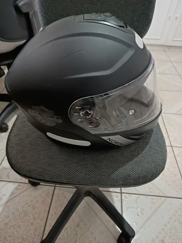 Capacete Norisk estado de novo