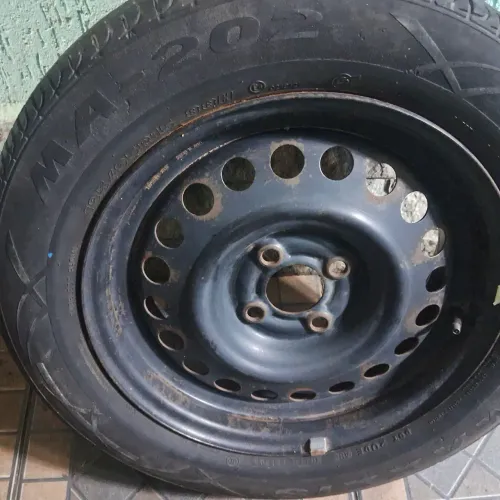Aro 15 Fumagali Nissan vai com pneu