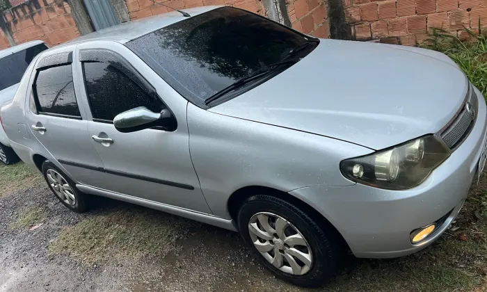 Fiat Siena HLX 1.8 MPI Flex 8V 4P 2006