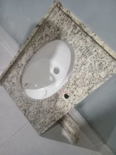 Pia de mamore banheiro