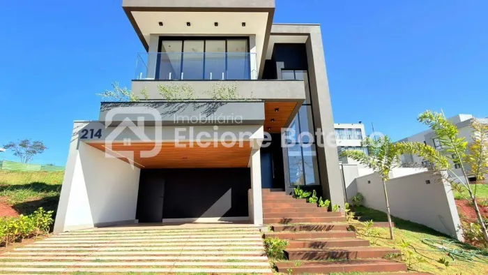 Casa em Condomínio à venda em Uberlândia-MG (Bairro Granja Marileusa) | 214 m² | Condomíni