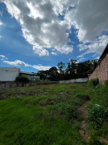 Lote no Condomínio Mediterrâneo - Av do turismo 800m²