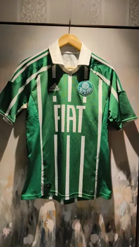 Esta é a Camisa II (ou de Jogo Alternativa) do Palmeiras da temporada 2011/2012