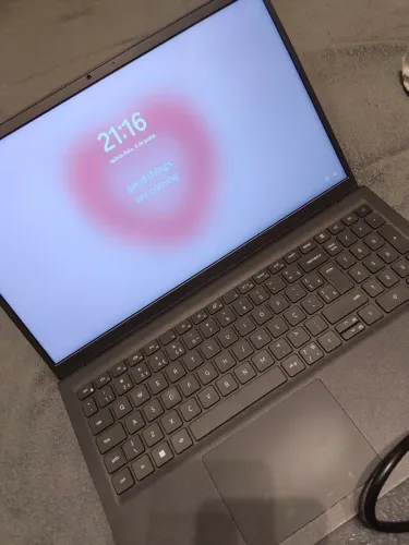 Dell Inspiron 15 3520 | i3 12ª Geração |<br><br>24GB RAM | SSD<br><br>Excelente Estado