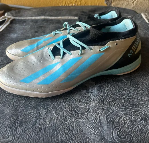 Chuteira Adidas X Messi Society (TF)