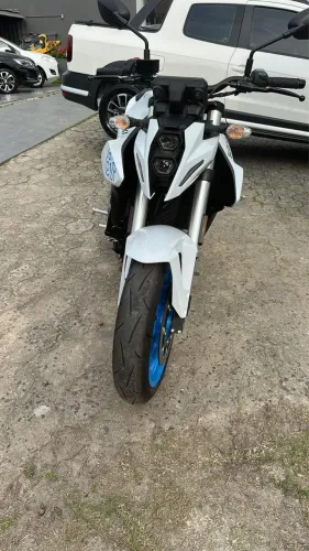 Apenas 540 km - ABS Painel TFT Controle Tração