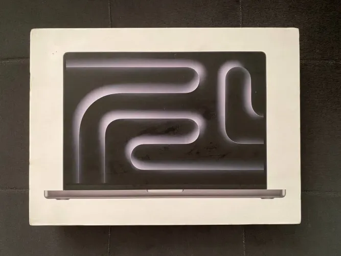 MacBook Pro M4 Max 16.2