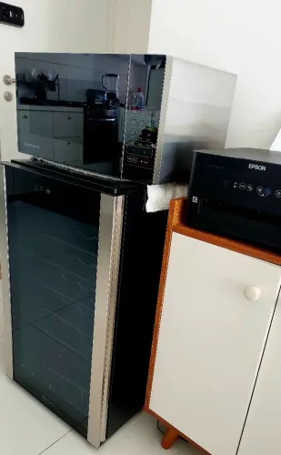 Microoondas Brastemp aço inox gril porta espelhada 30 litros
