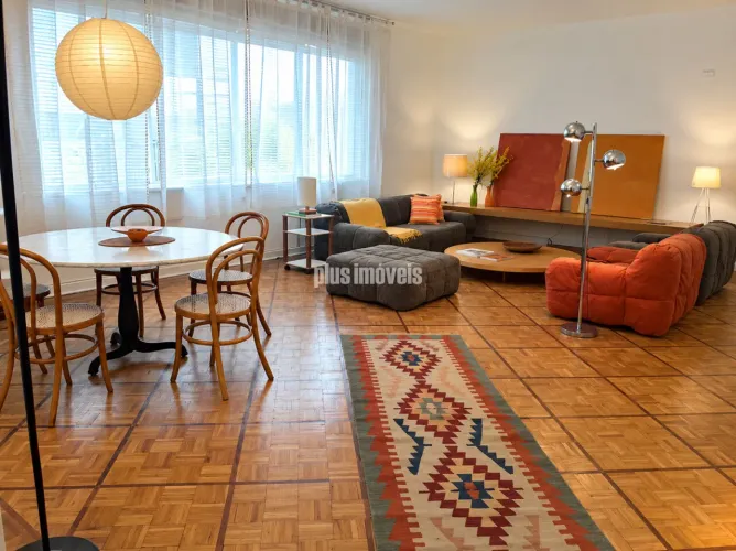 Apartamento amplo à venda ou para locação no Jardim Paulista