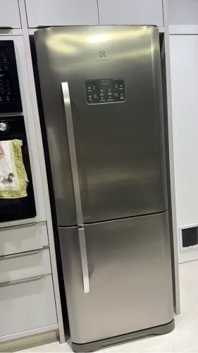 Refrigerador Eletrolux Frost Free - ?2800
