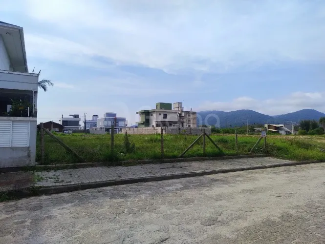 Terreno para Venda em Florianópolis, Carianos