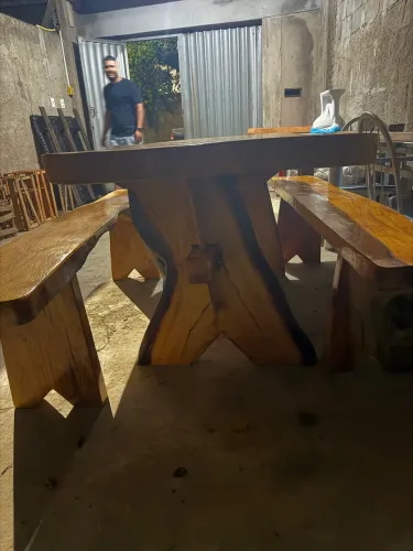 Mesa madeira de lei rústica