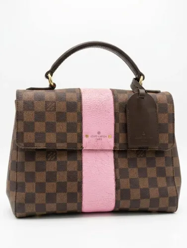 Bolsa monograma exclusiva rosa premium louis vuitton usada conservada