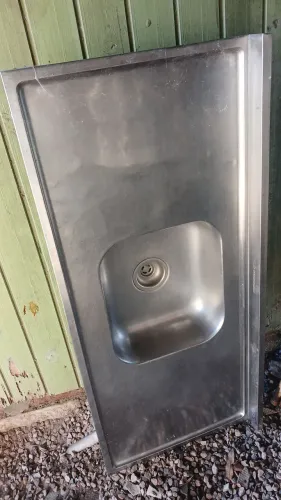 Pia Inox