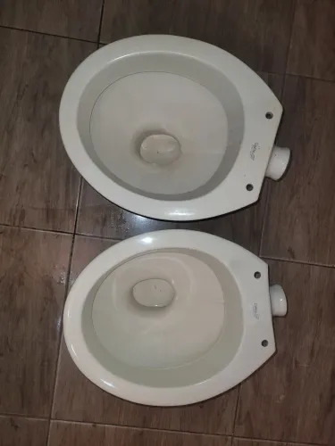 2 Vasos Sanitários Celite Convencionais Usados | Sem Caixa Acoplada