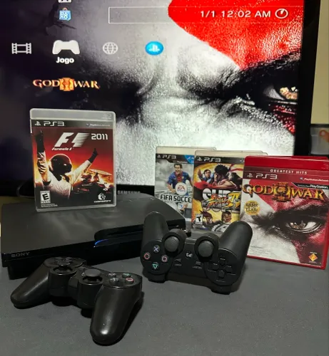 PS3 + 4 Jogos Originais + 2 Controles