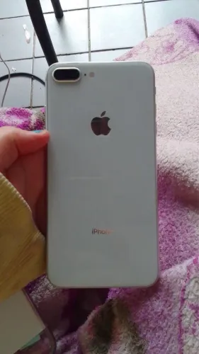 iPhone 8 Plus