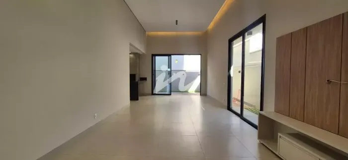 Casa para Aluguel em condominio em Uberlândia com 3 Suítes e Lazer Completo