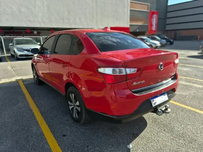 Fiat Grand Siena Attrac. 1.4 EVO F.flex 8V 2013