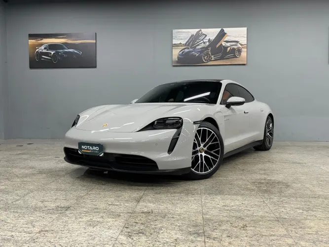 Porsche Taycan (elétrico) 2021