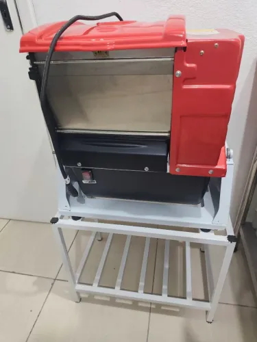 Amassadeira Braesi 5kg + Suporte