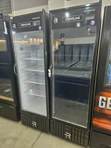 cervejeira 570 litros porta de vidro com aquecimento - interno preto/branco - nova