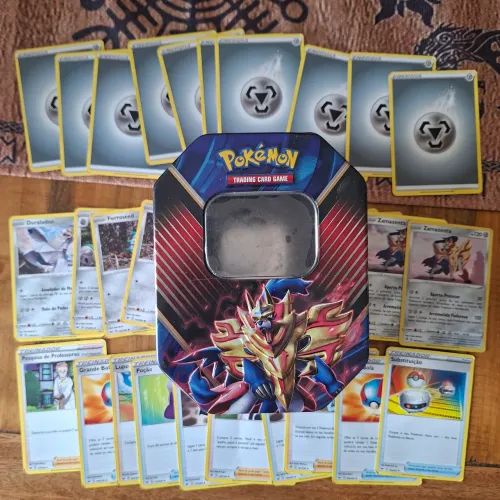 Lote cartas pokemon lata zamazenta