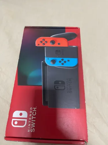 Nintendo Switch com controles extra