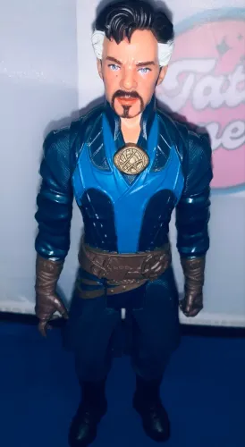 Boneco de estranho 30 cm hasbro usado ótimo estado