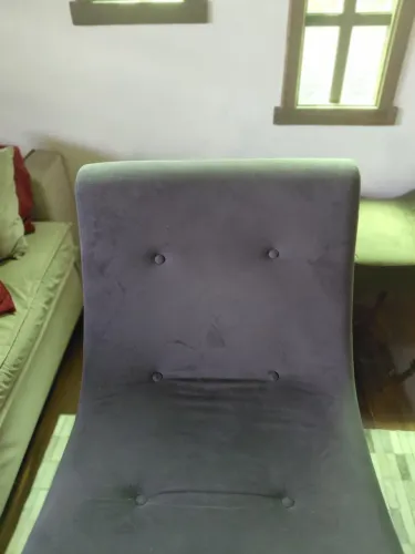 Sofá Divã | Chaise Longue em Veludo Cinza Grafite - Conforto e Sofisticação