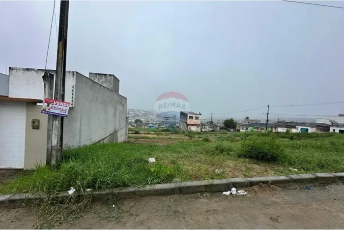 Terreno no Magano: Preço Reduzido, 150m²!