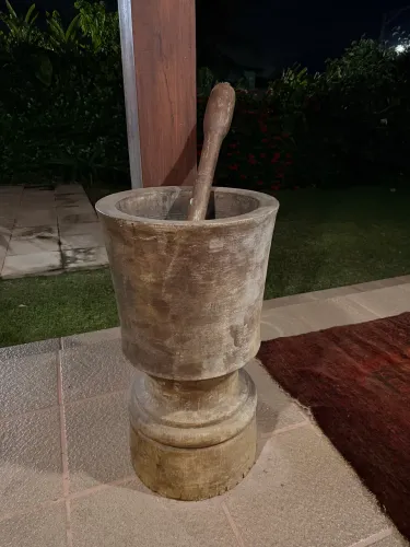 Pilão de Madeira Maciça com Soquete