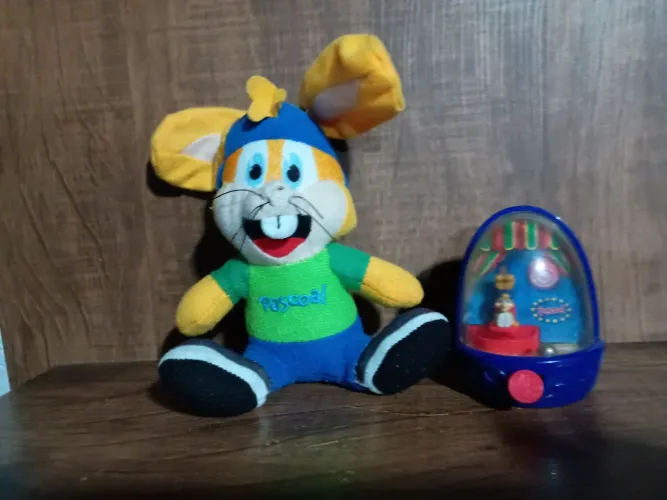 Pelúcia+brinquedo lacta pascoal usados na condição