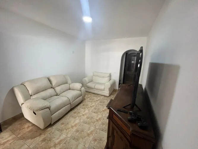 TR64- Casa em Brotas .