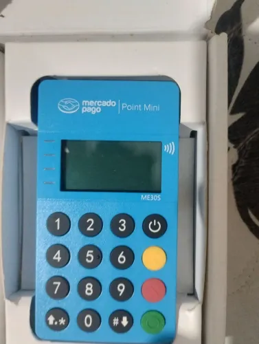 VENDE-SE MAQUININHA DE CARTÃO MERCADO PAGO