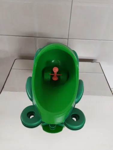 Mictório Infantil Sapinho Penico Portátil Verde