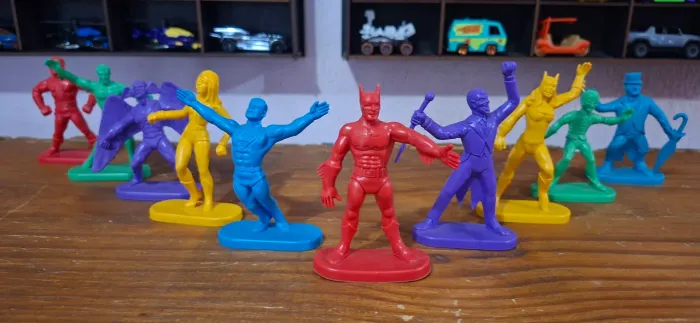 Gulliver Super-heróis DC Estrela - 2 Pecks (coleção completa com 10 personagens ) reedição