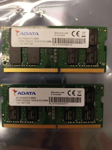2 memórias DDR 4  16 GB 3200