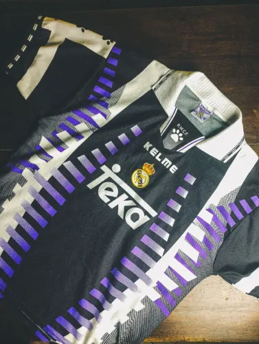 Camisa Real Madrid 1997 terceira original
